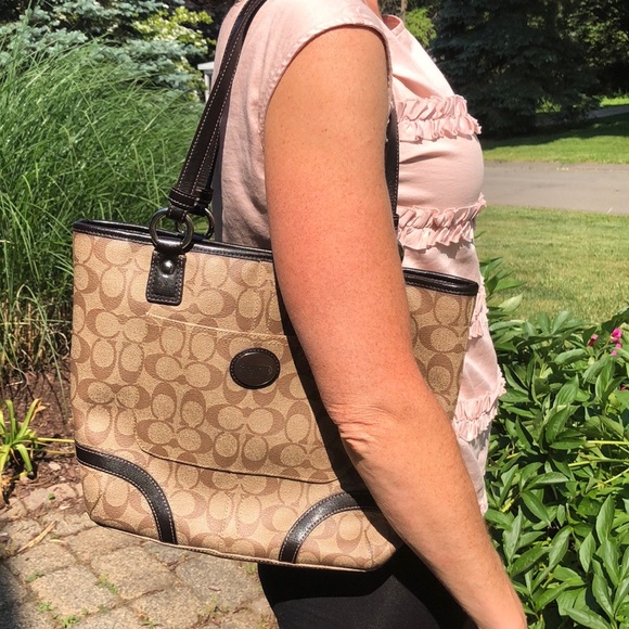 Coach Signature Canvas Bag - Picture 3 of 5